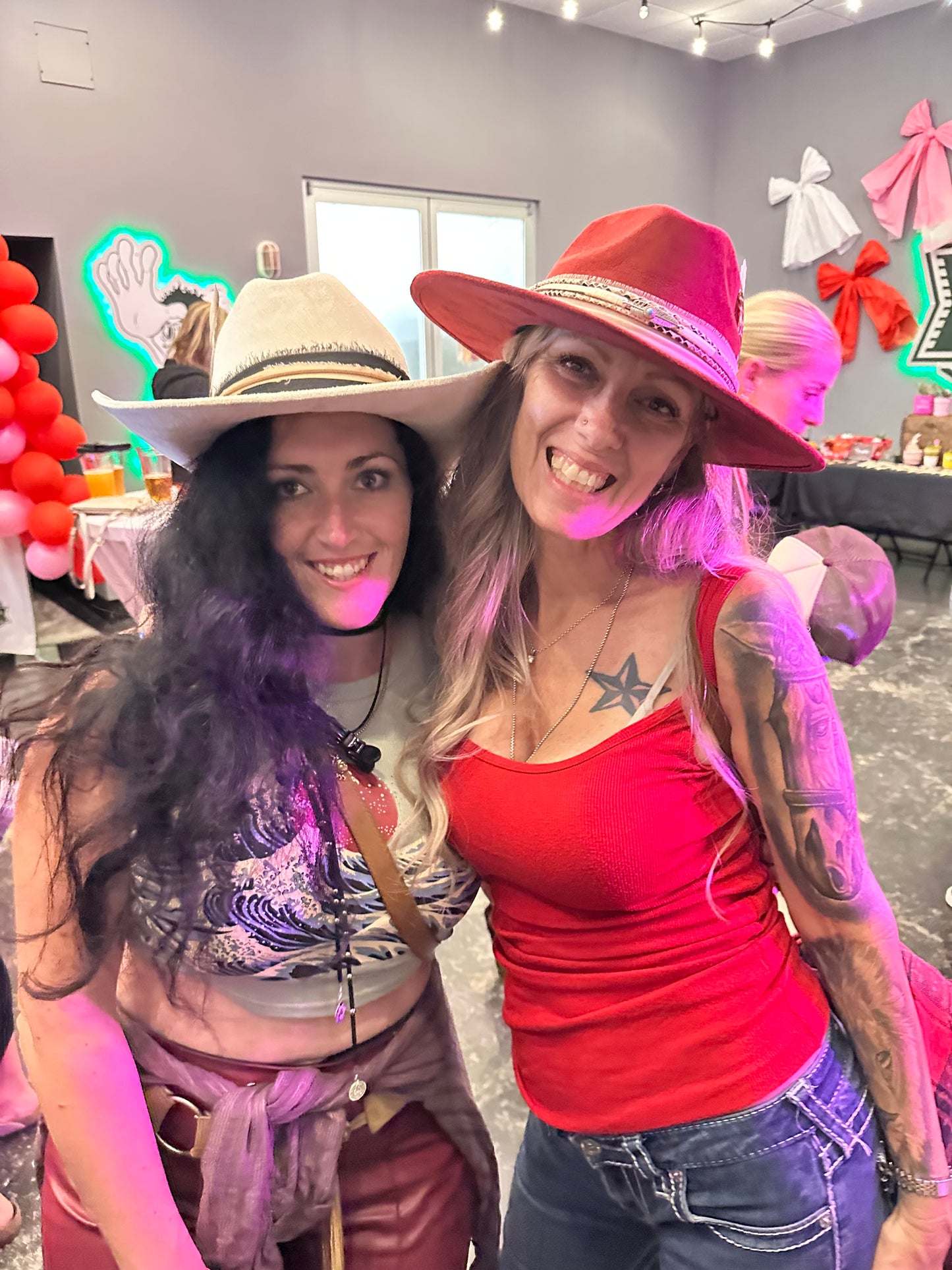 Rancher Hat Bar Pop-Up