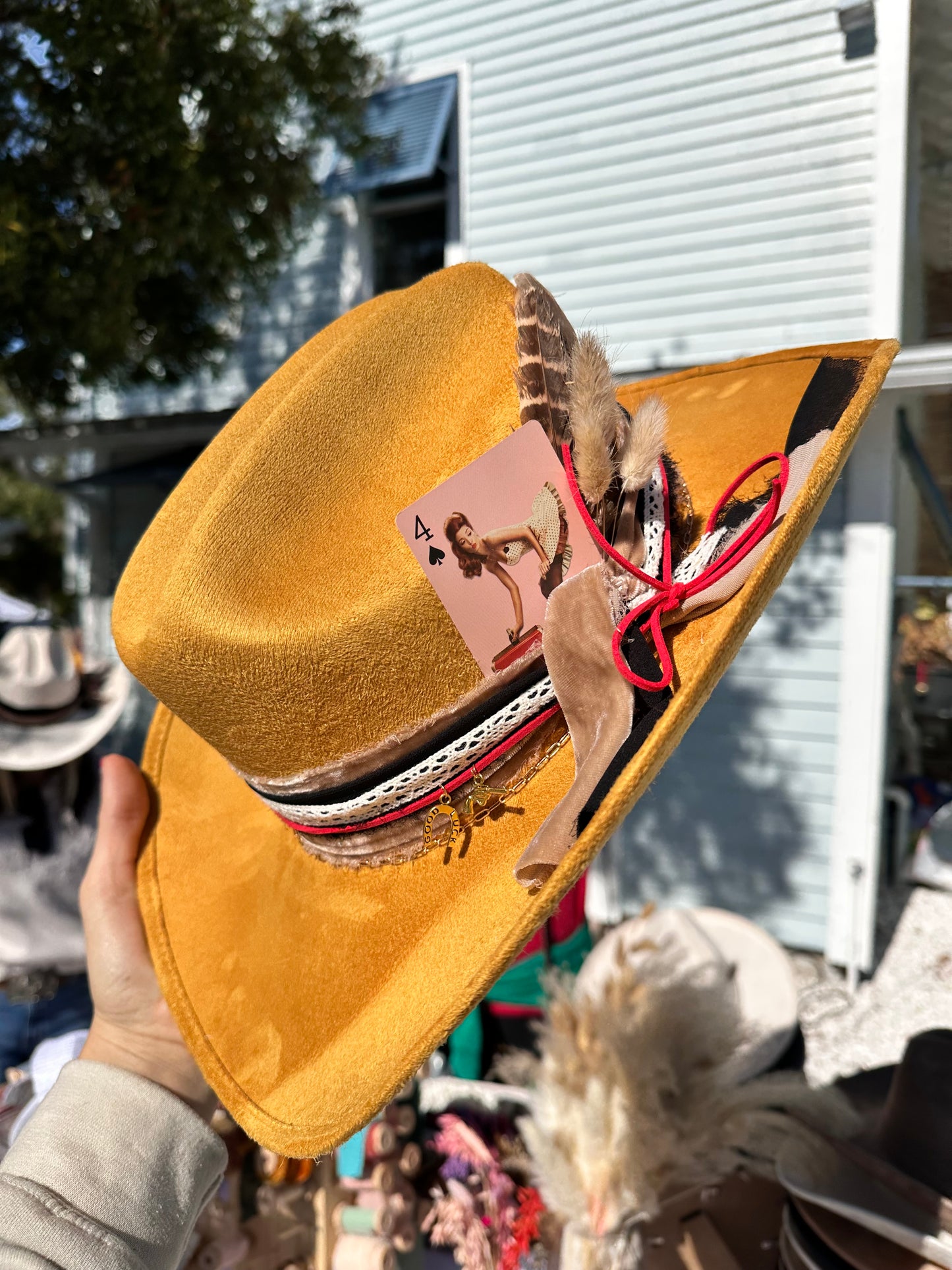 Rancher Hat Bar Pop-Up