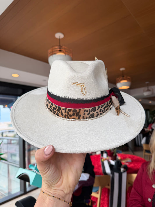 Rancher Hat Bar